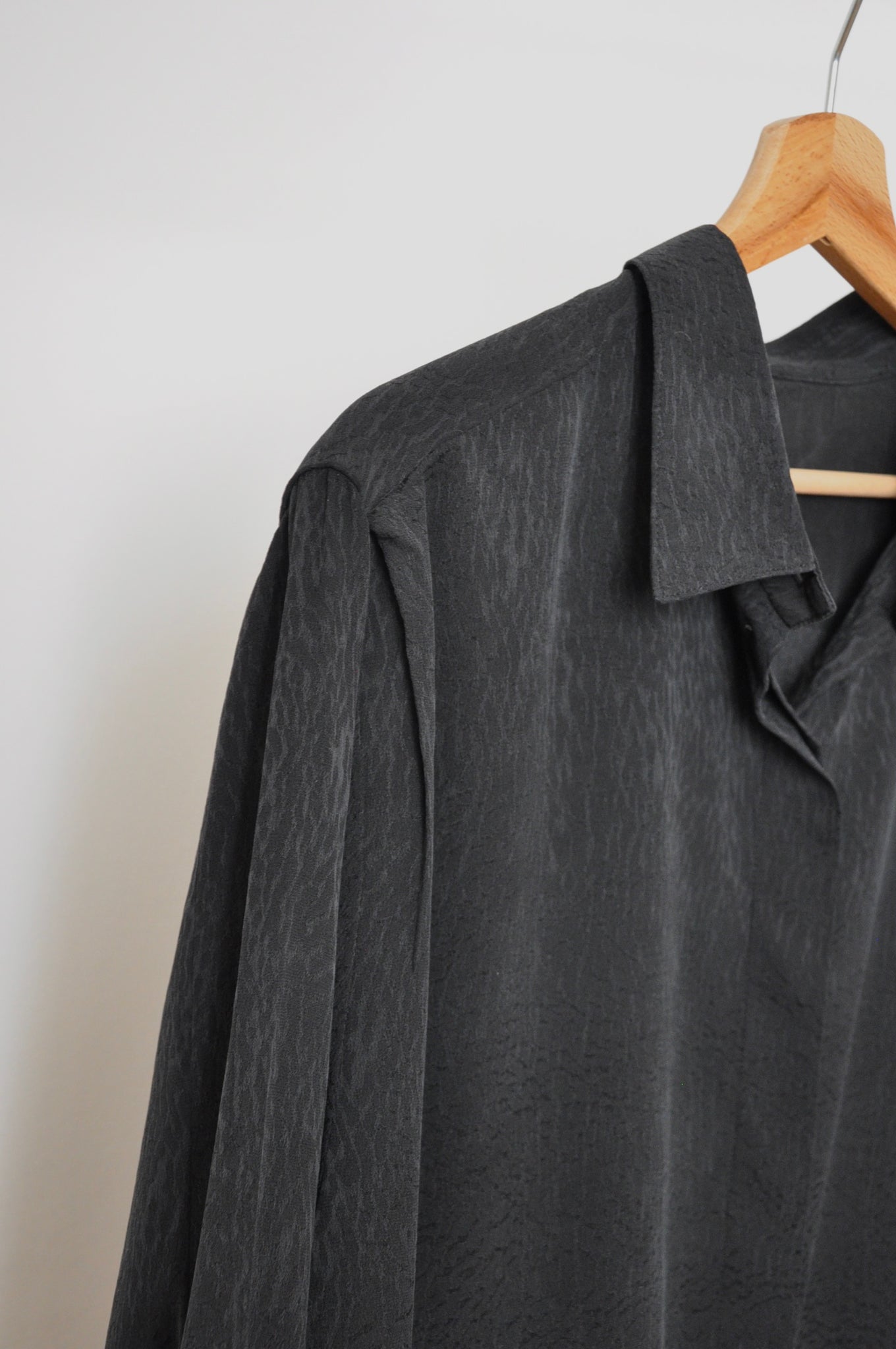 100% pure silk shirt in black / oversized or XL