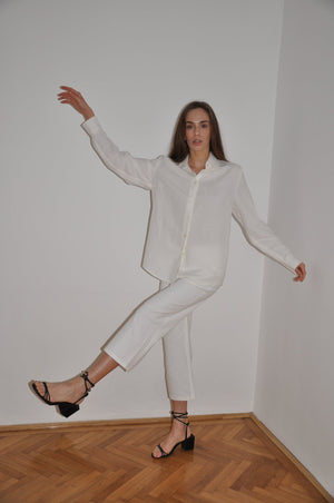 Hera basic shirt / Linen-rami blend / white or brown